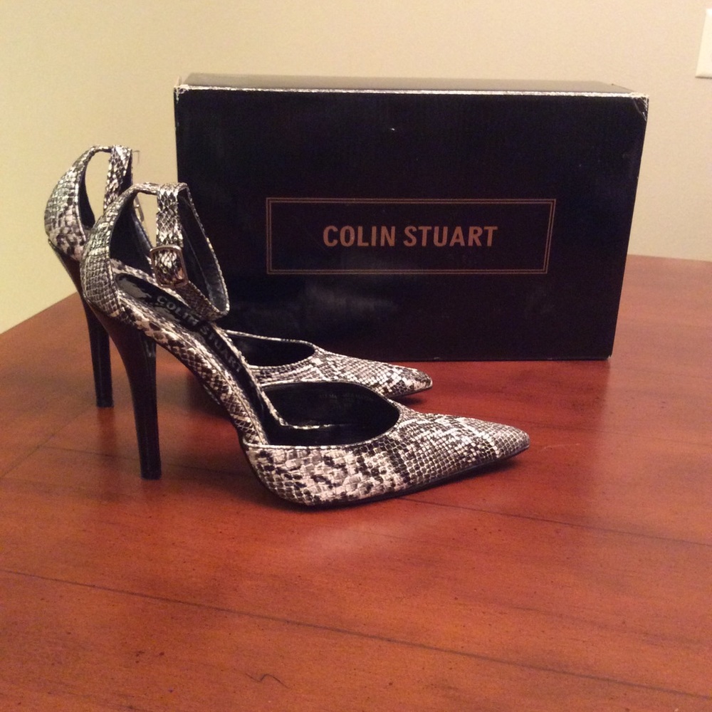 NIB Colin Stuart Pumps